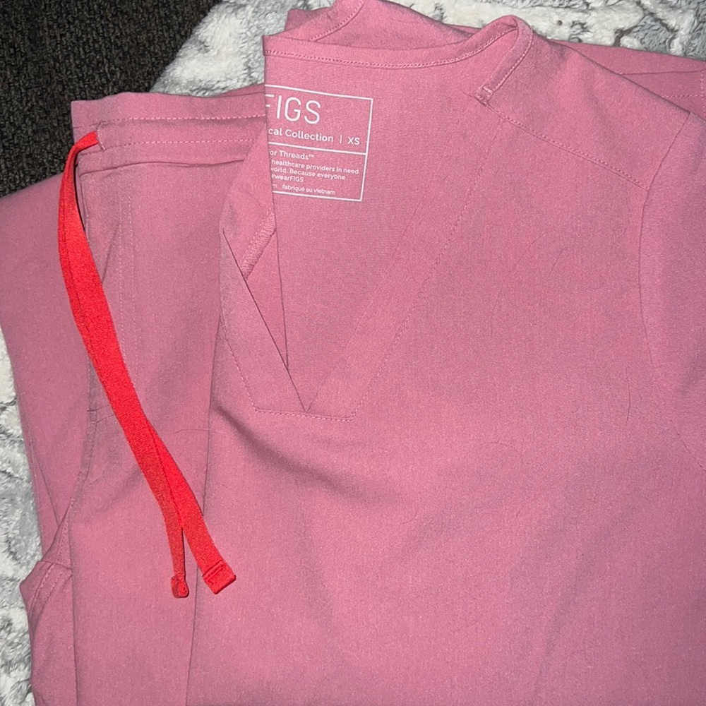Figs chalk pink set